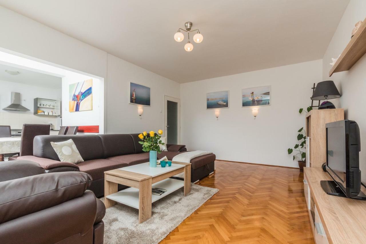 Apartment Marty ツリクヴェニツァ エクステリア 写真