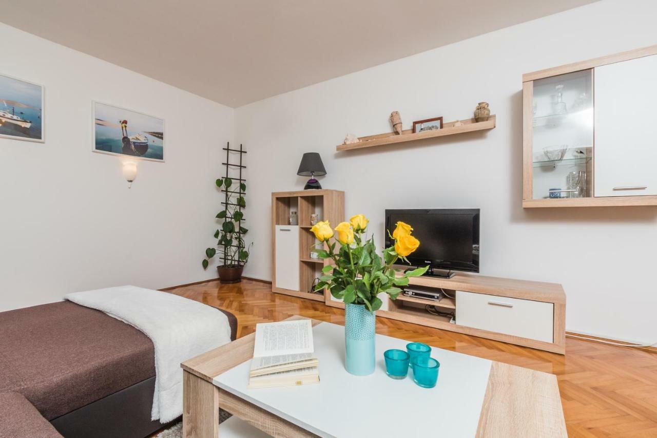 Apartment Marty ツリクヴェニツァ エクステリア 写真
